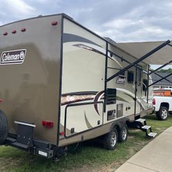 2017 Coleman 27ft
