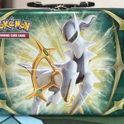 Pokémon Collector's Lunch Box Tin – Spring 2022