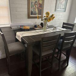Dining Room Table 