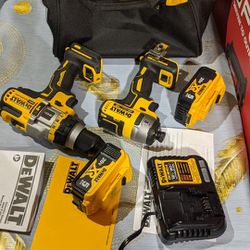 DEWALT

20V MAX XR Hammer Drill an Impact Driver 2 Tool Cordless Combo Kit with (2) 5.0Ah Batteries, Charger, and Bag