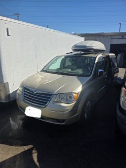 Chrysler Town and Country 2010 minivan limited edition 4.0 engine for repair or parts

Still running but got water leak and will need a new radiator

