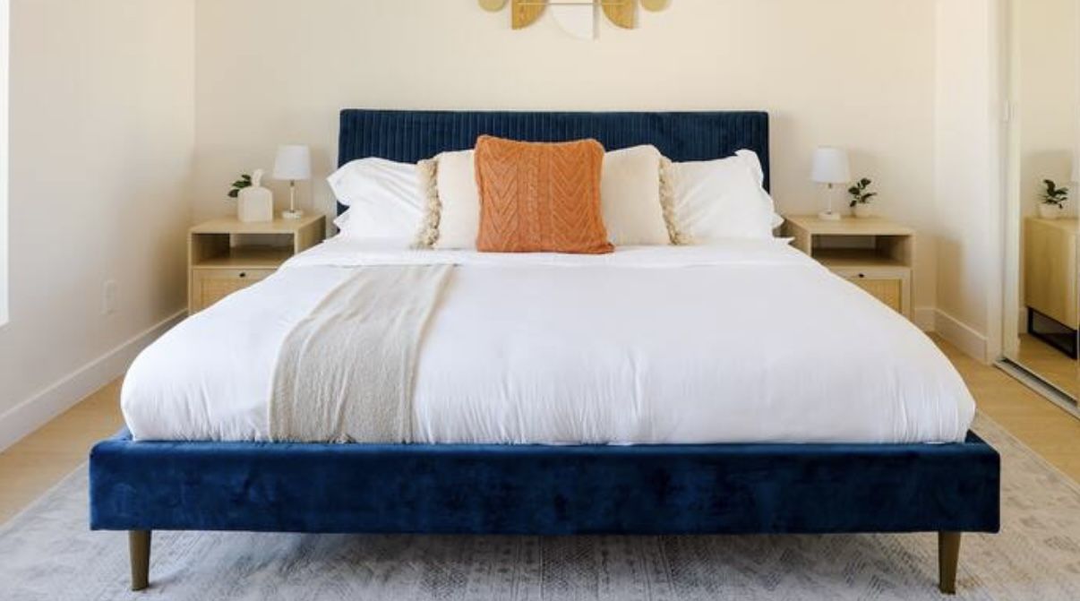 Hotel Pillows, Duvets, Sheets, Inserts