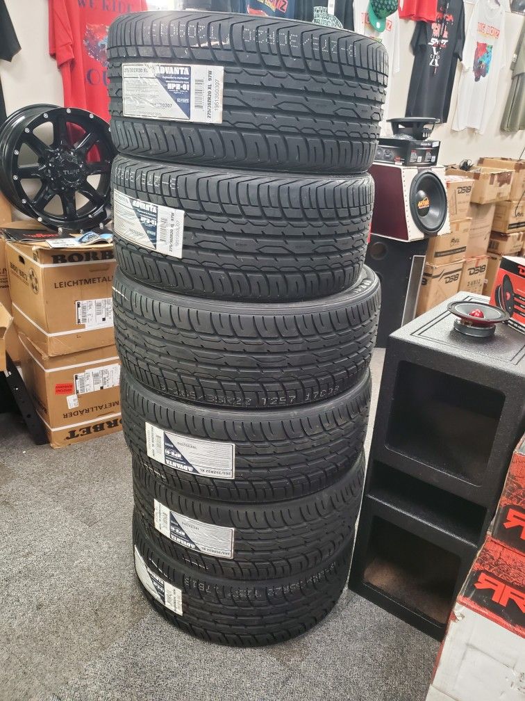 265/35/22 4 BRAND NEW TIRES $780