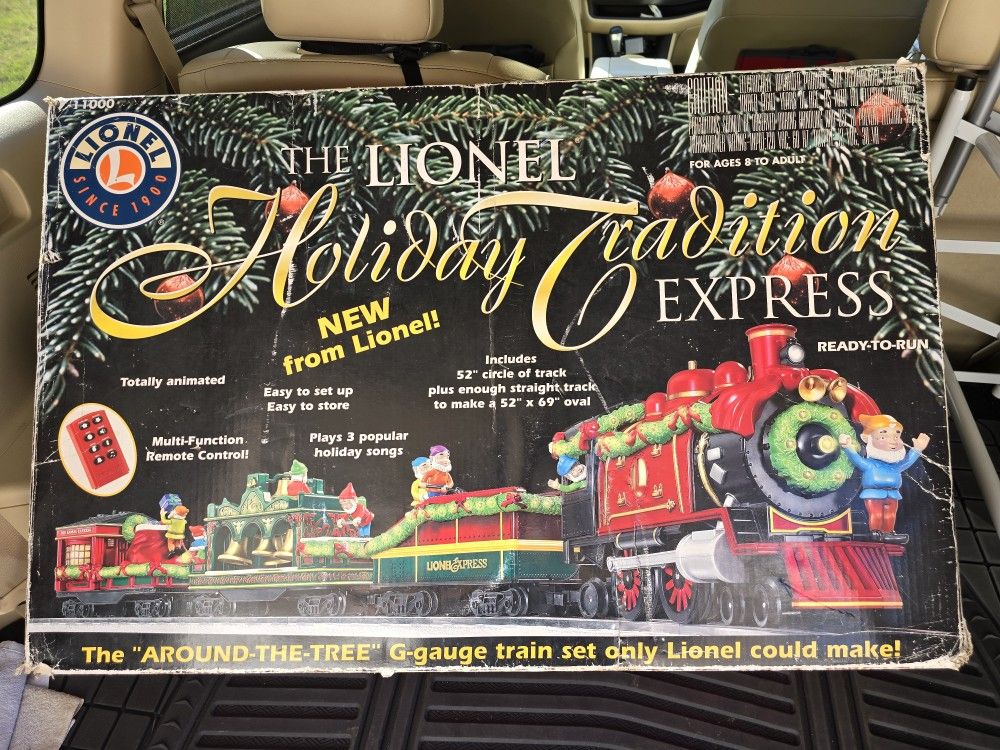 Collectible Lionel Train Christmas Set 7-11000
