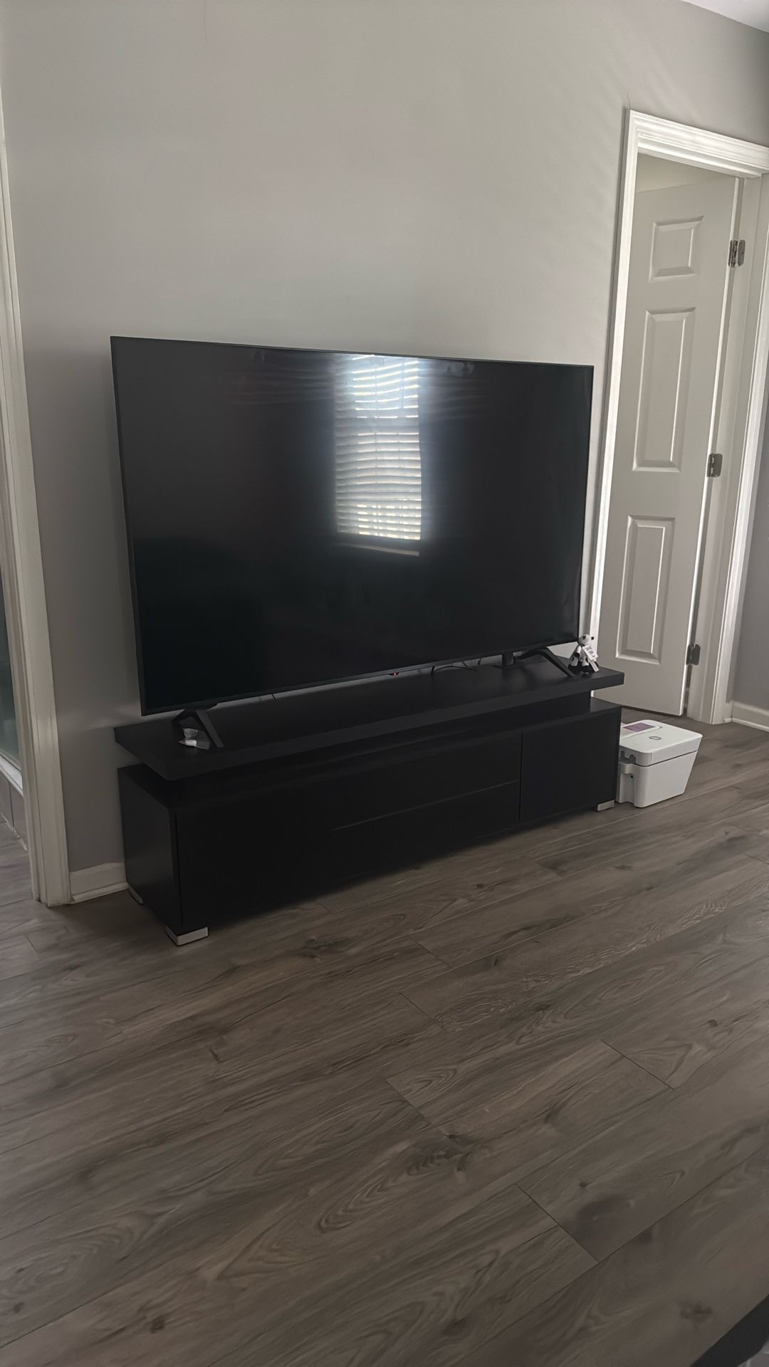 55 Inch Tv With Stand