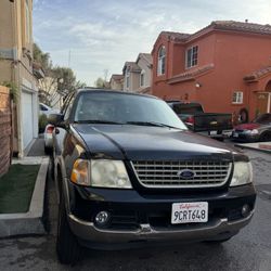2004 Ford Explorer Eddie Bauer 