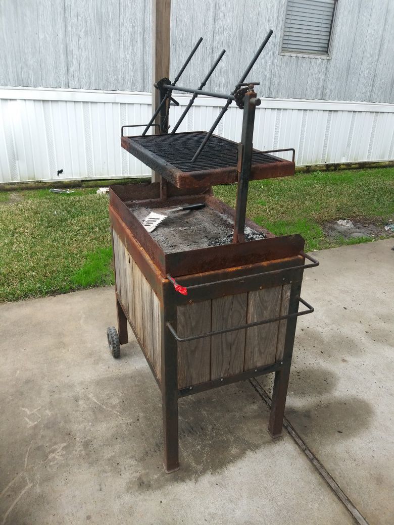 Bbq grill azador ataur parrilla for Sale in Pearland, TX - OfferUp
