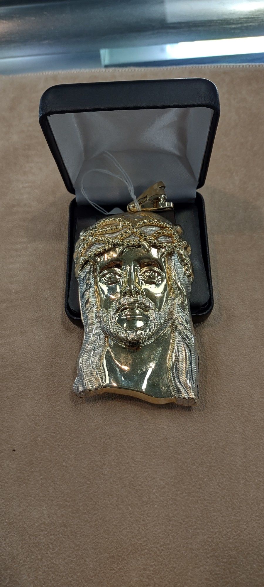10k Gold Large Jesus Face Charm