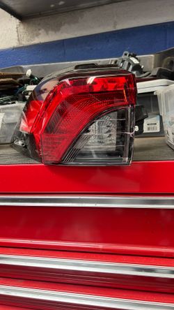 Left Tail Light for 2023-2025 RAV 4