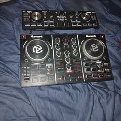 Namark Dj Turn Tables  D J 2 Go