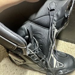 SMX Plus V2 Boots Size 8.            ALPINESTARS GP PLUS R V2  JACKET