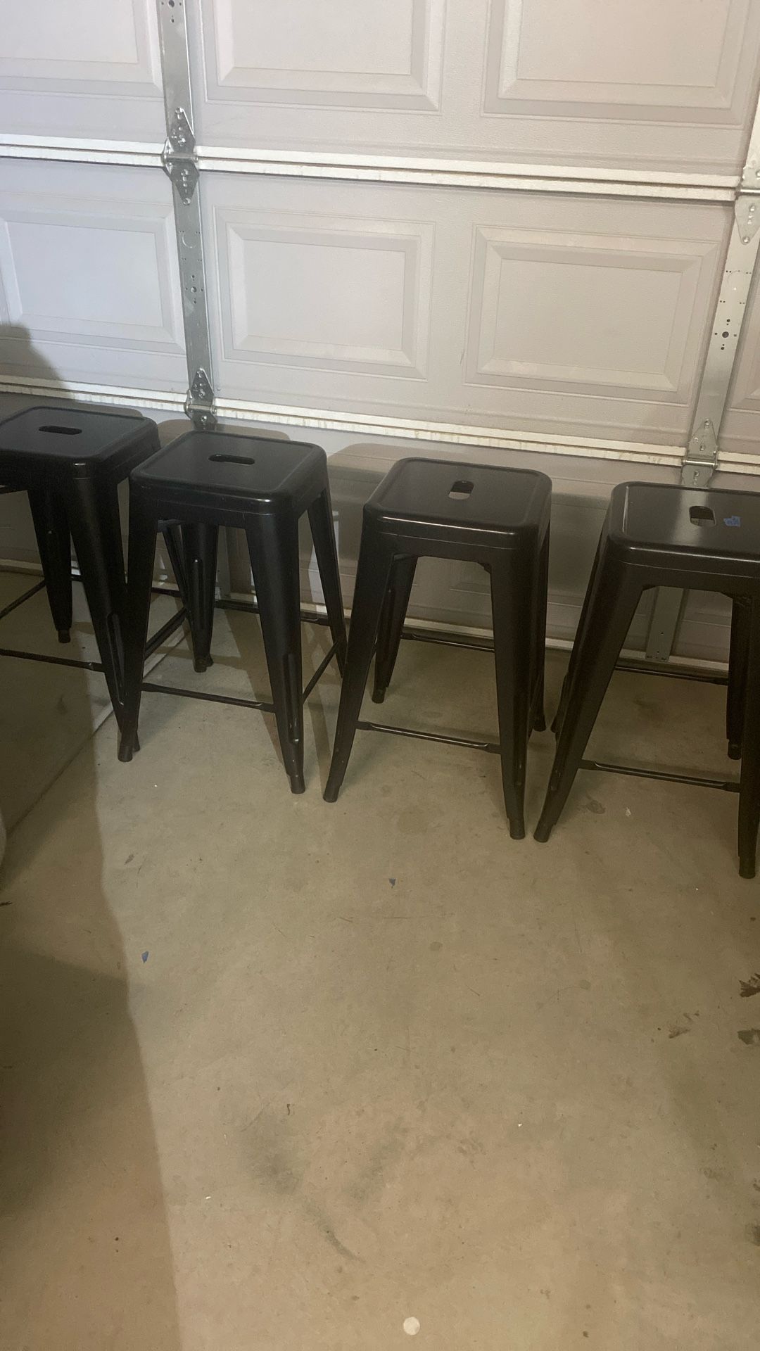 4 Bar Stools 24 Inch