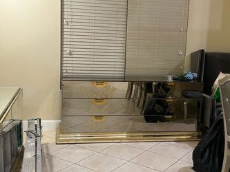 Free luxury dresser mirror