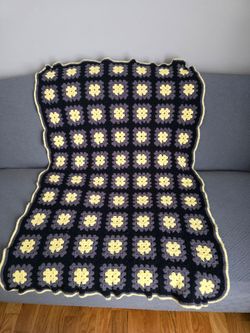 Vintage 70s Afghan Blanket Granny Squares Crochet Throw