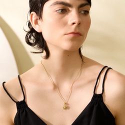 N242- Beautiful Long Heart Pull-Out Type Necklace!  