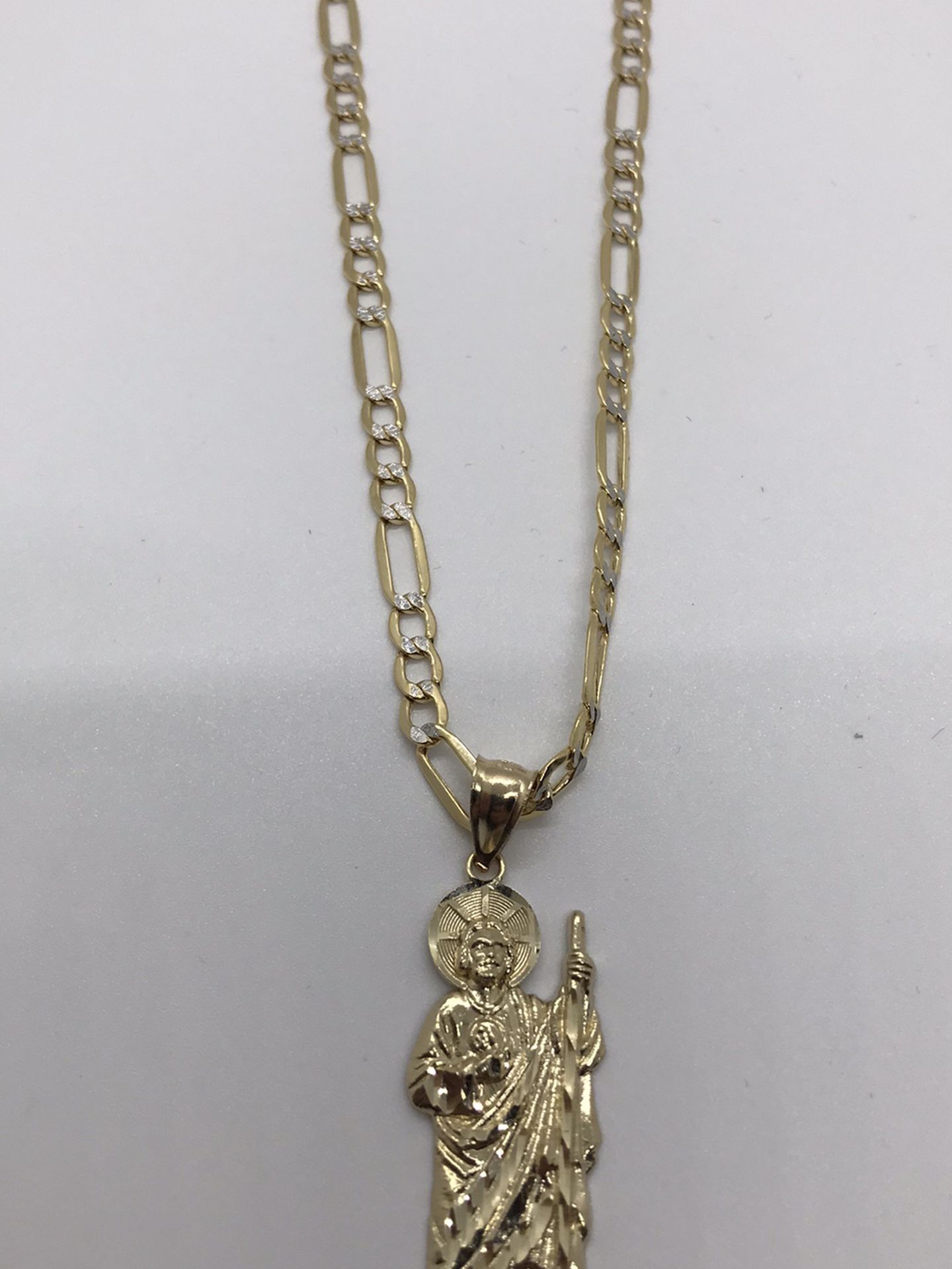 Fígaro Chain 24” With St . Judas Gold 14 Kt