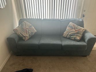 3 seater Couch (1pc)