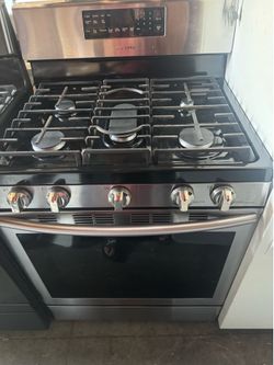 Samsung stove estufa 30” inches wide free delivery this week!