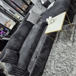 ✨️ Sectionals, 2pc Sofas ✨️ Furniture Queen Bedrooms, Dining Avail
