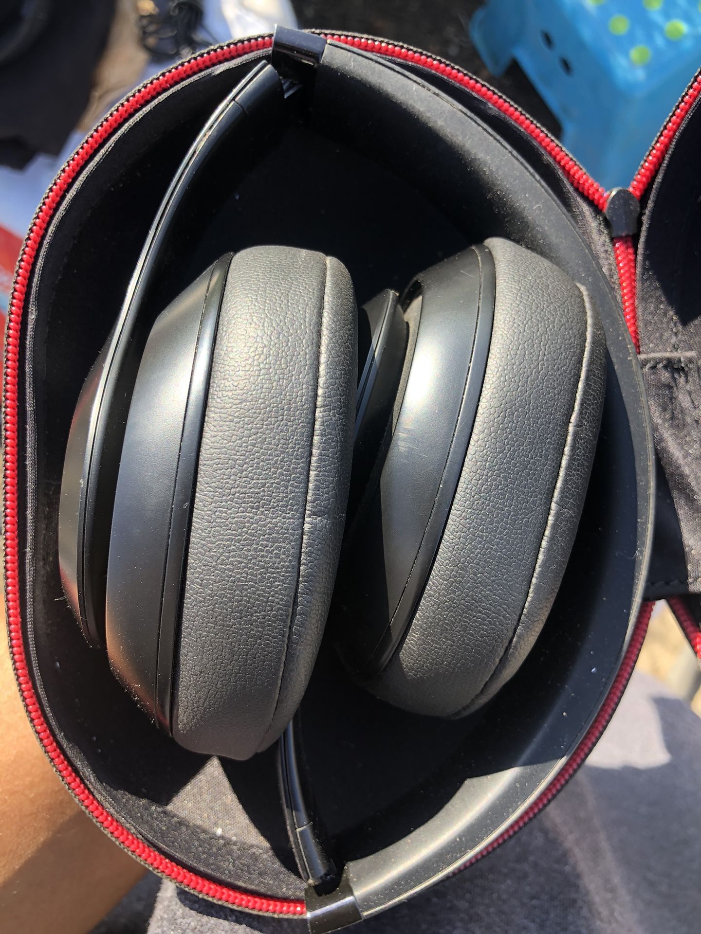 Beats Studio Headphones And scarlet headphones for sale