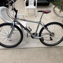 TREK 800 Mountain Track Bike