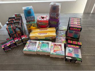 Squish toys and needohs