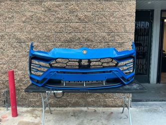 2019 2020 2021 2022 LAMBORGHINI URUS FRONT BUMPER OEM USED