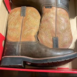 boots Like New 