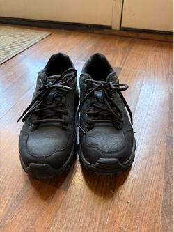 Merrell hiking shoes - Black  Men’s 7.5.