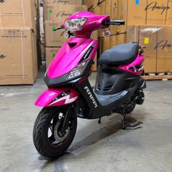 50cc Or 150cc Gas Scooter. I WILL BEAT ANY PRICE!