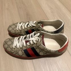 Gucci Sneakers 