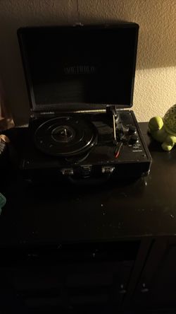 Victrola Bluetooth Suitcase Record Player.