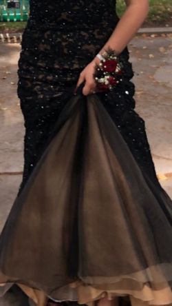 Prom dress like new Size 9 