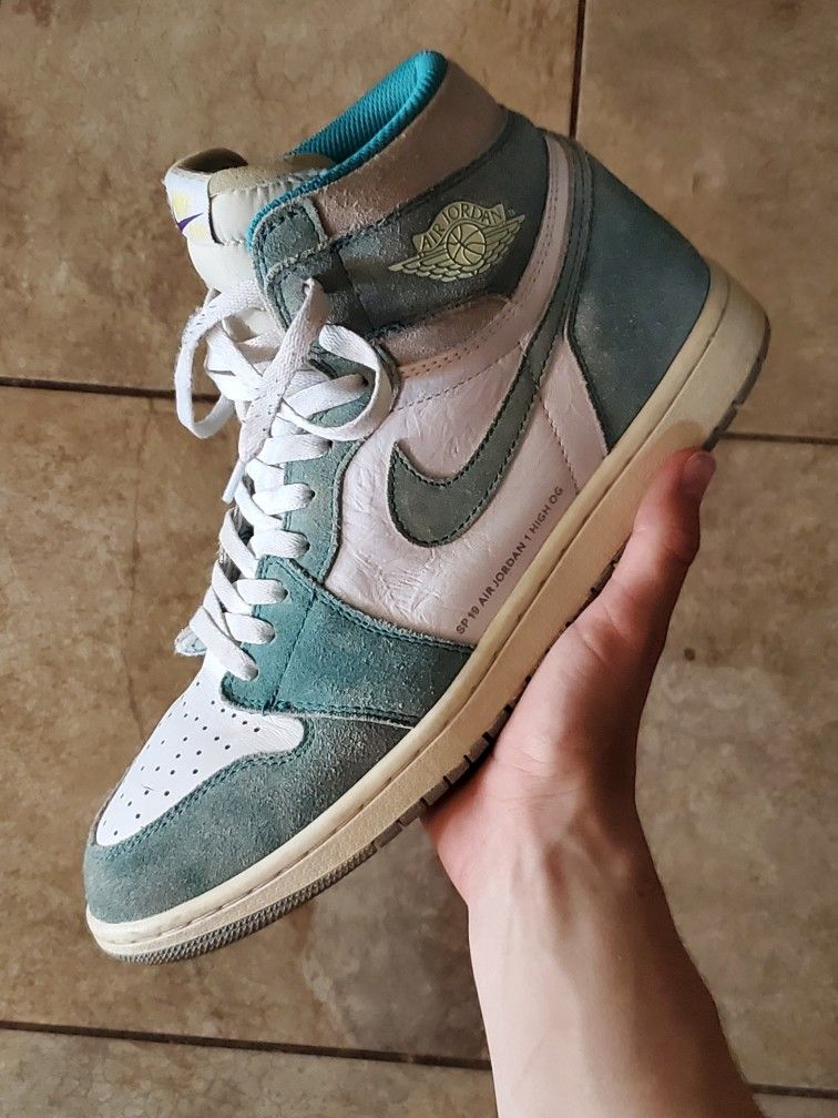 Turbo Green Sp19 Air Jordan Sneaker Air Jordan Retro Turbo Green - Main Image