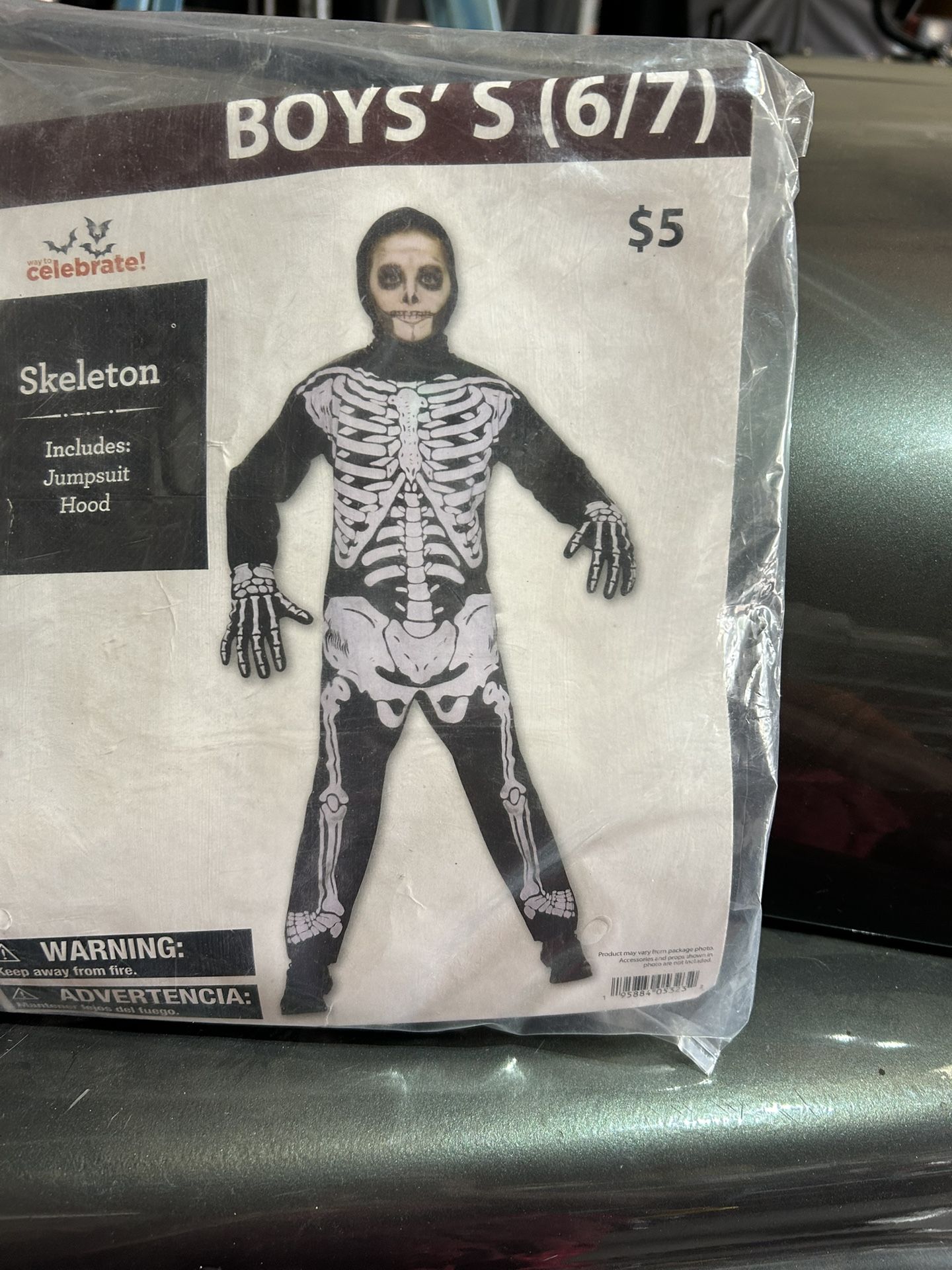 Halloween Costumes 
