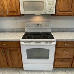 Electric Range, Microwave & Dishwasher