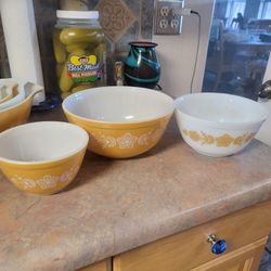 Butterfly Gold Pyrex Bowls-Correlle Set Of 3