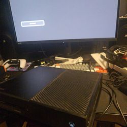 Xbox One With Controller 