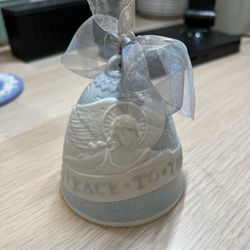 Lladro Peace to the World Angel Bell 2007