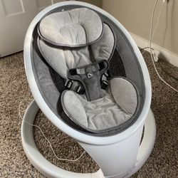 Munchkin Baby swing 