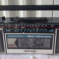 vintage Sanyo M7020 stereo radio cassette recorder (boombox). 