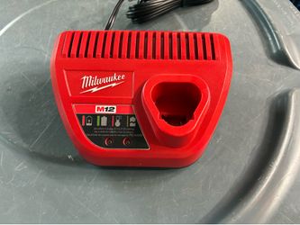 Milwaukee M12 Quick Charger (48-59-2401)