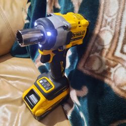 Dewalt 1/2 Impact Wrench 