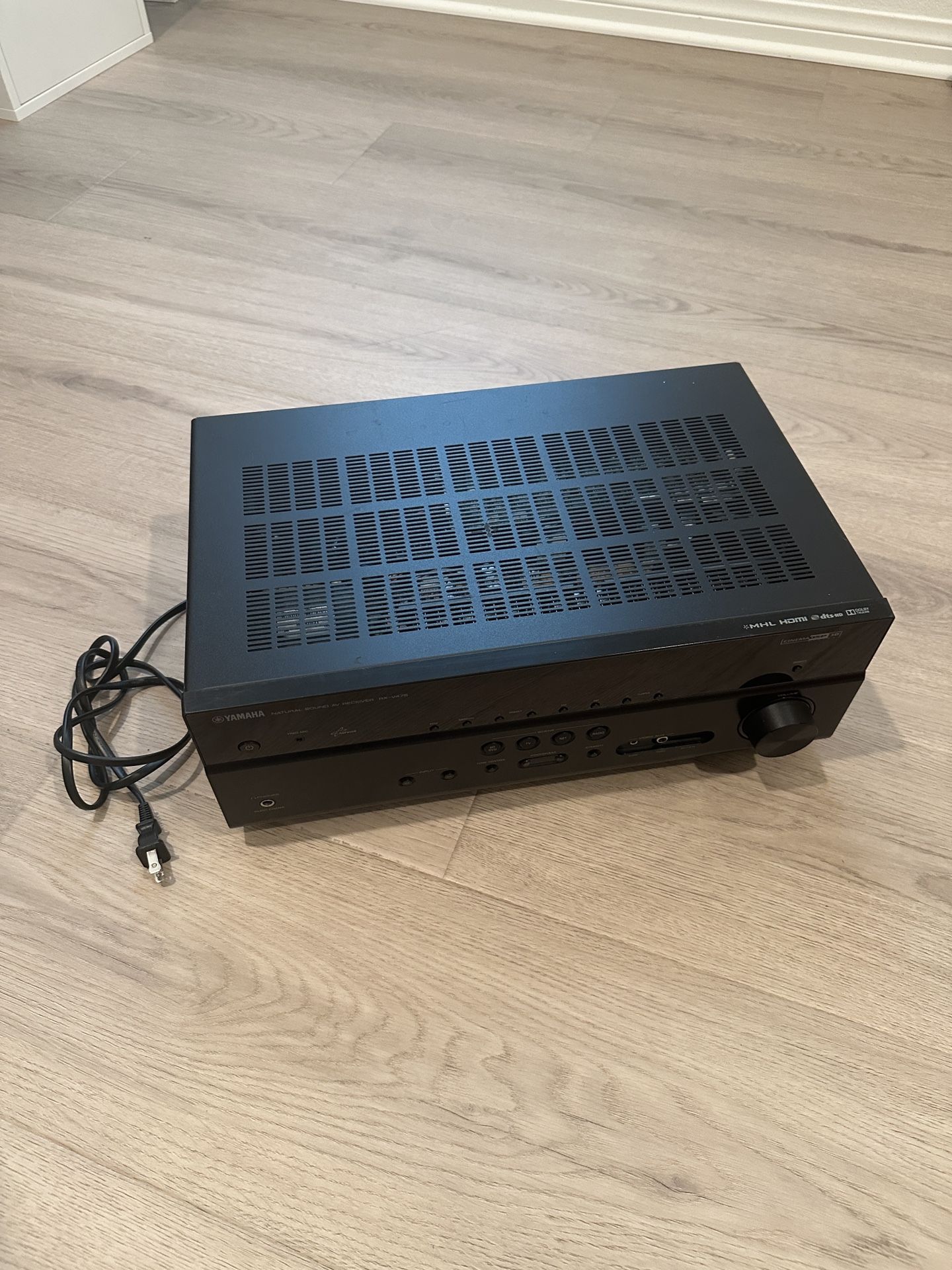 Yamaha RX-V475 AV Receiver