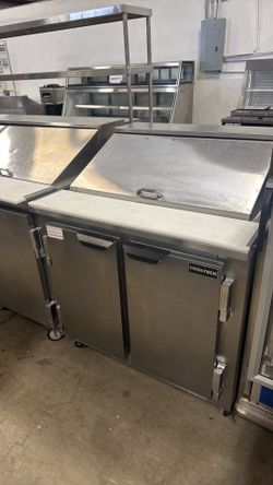 Refrigerated Display Case
