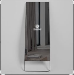 Lululemon fullbody work out mirror