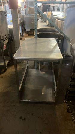 Donut Glazing Table