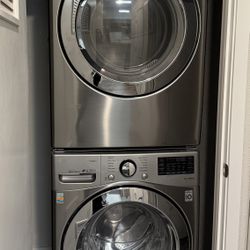 Stackable LGElectric Washing Machine & Dryer 