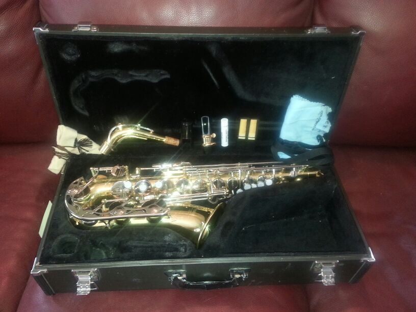 Nice Yamaha YAS 23 student saxophone