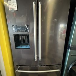 KitchenAid Refrigerator In Stainless Steel